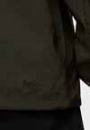 Vetrovka - sequoia sequoia black