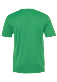 Grünes T-Shirt mit kurzen Ärmeln aus glattem, leichtem Stoff. Hat einen Rundhalsausschnitt und ein kleines Logo auf der unteren rechten Seite.