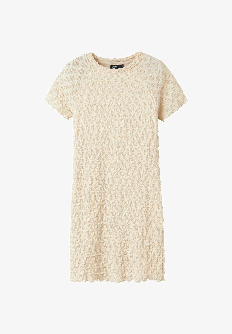 Robe à manches courtes en beige clair avec un motif floral texturé. Présente un col rond et une coupe décontractée. Tissu doux avec un léger stretch.