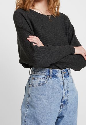 Sweter