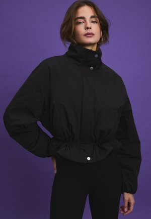 Stradivarius, PEPLUM PADDED JACKET - Veste d'hiver - black
