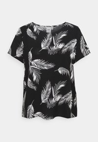 Černá krátkozčelá blůza s bílým vzorem listů. Vyrobena z lehké tkaniny s volným střihem a kulatým výstřihem, hladká textura.