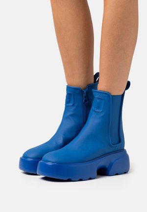 Copenhagen Studios, Bottines à plateau - blue