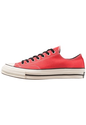 Baskets basses - red