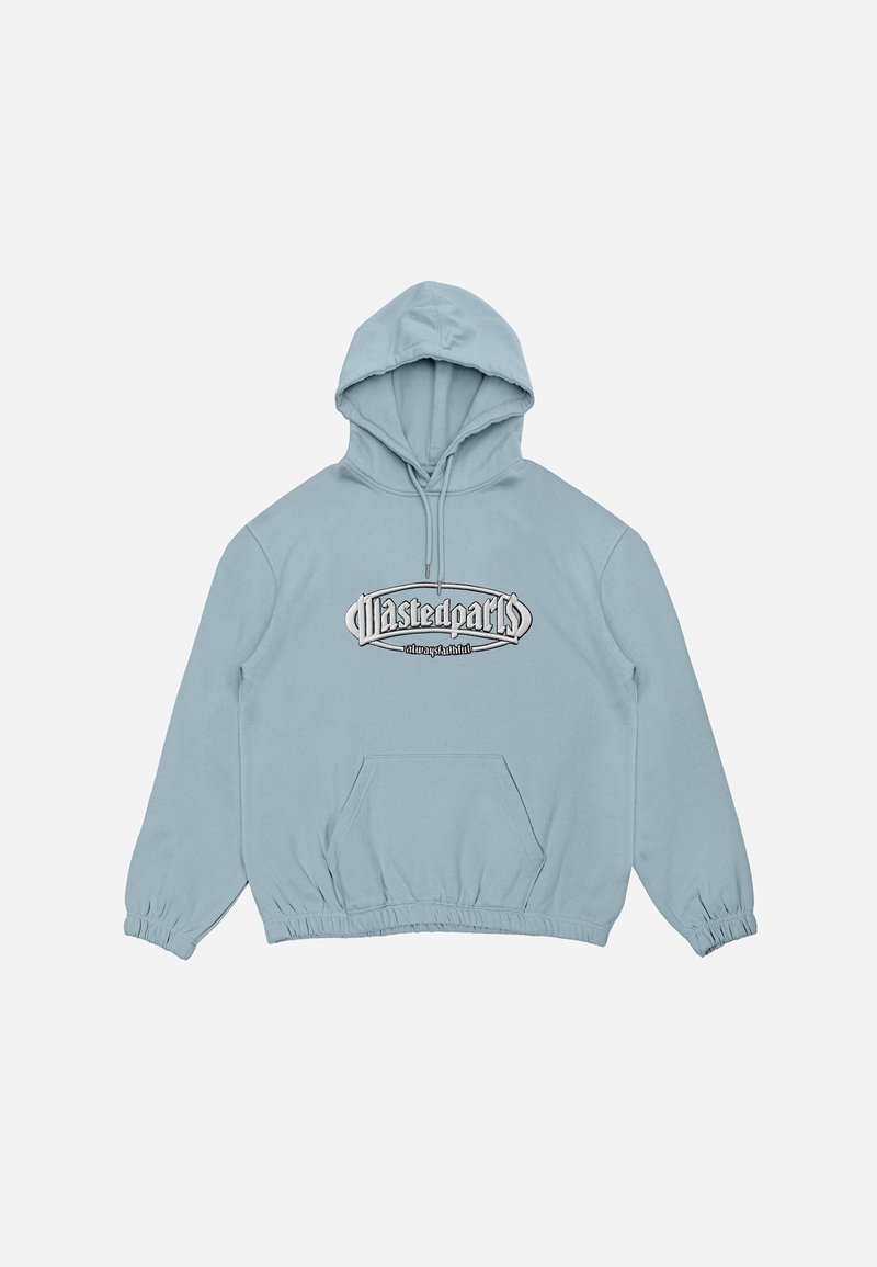 Světle modrý pulovrový svetr s kapucí, přední klokánkovou kapsou, elastickými manžetami a výrazným tištěným logem ve tmavých a světlých tónech na hrudi.