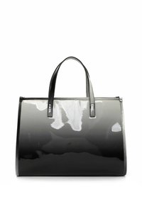 Schwarze, glänzende Handtasche mit glatter Textur, strukturiertem rechteckigem Design, kurzen Griffen und einem Reißverschluss an der Oberseite.