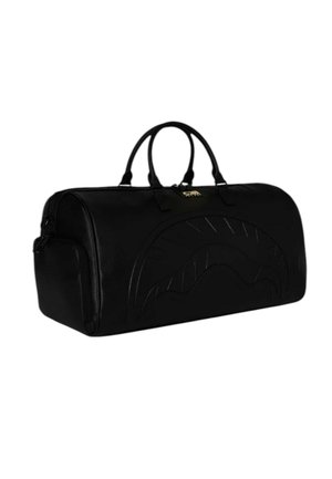 Borsa duffel nera con manici doppi, tasca laterale con cerniera e motivo in rilievo sulla parte frontale, mostrata su sfondo bianco.