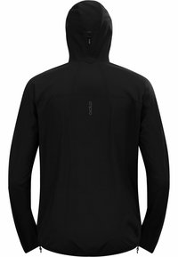 Zwarte capuchonjack met lange mouwen. Gemaakt van lichtgewicht stof, met een gladde textuur, minimalistisch design en een rits aan de onderkant.