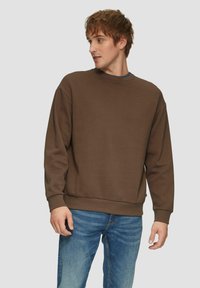 QS LOGO - Sweater - braun