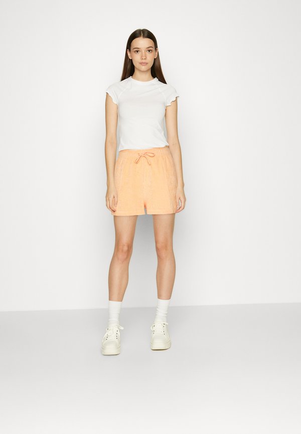 Shorts - apricot4