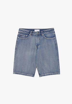 Heledad šortsid helesinisest denimist, viie tasku, vöökohaga ja kontrastsete õmblustega. Sirge lõige ja tooriku ots.