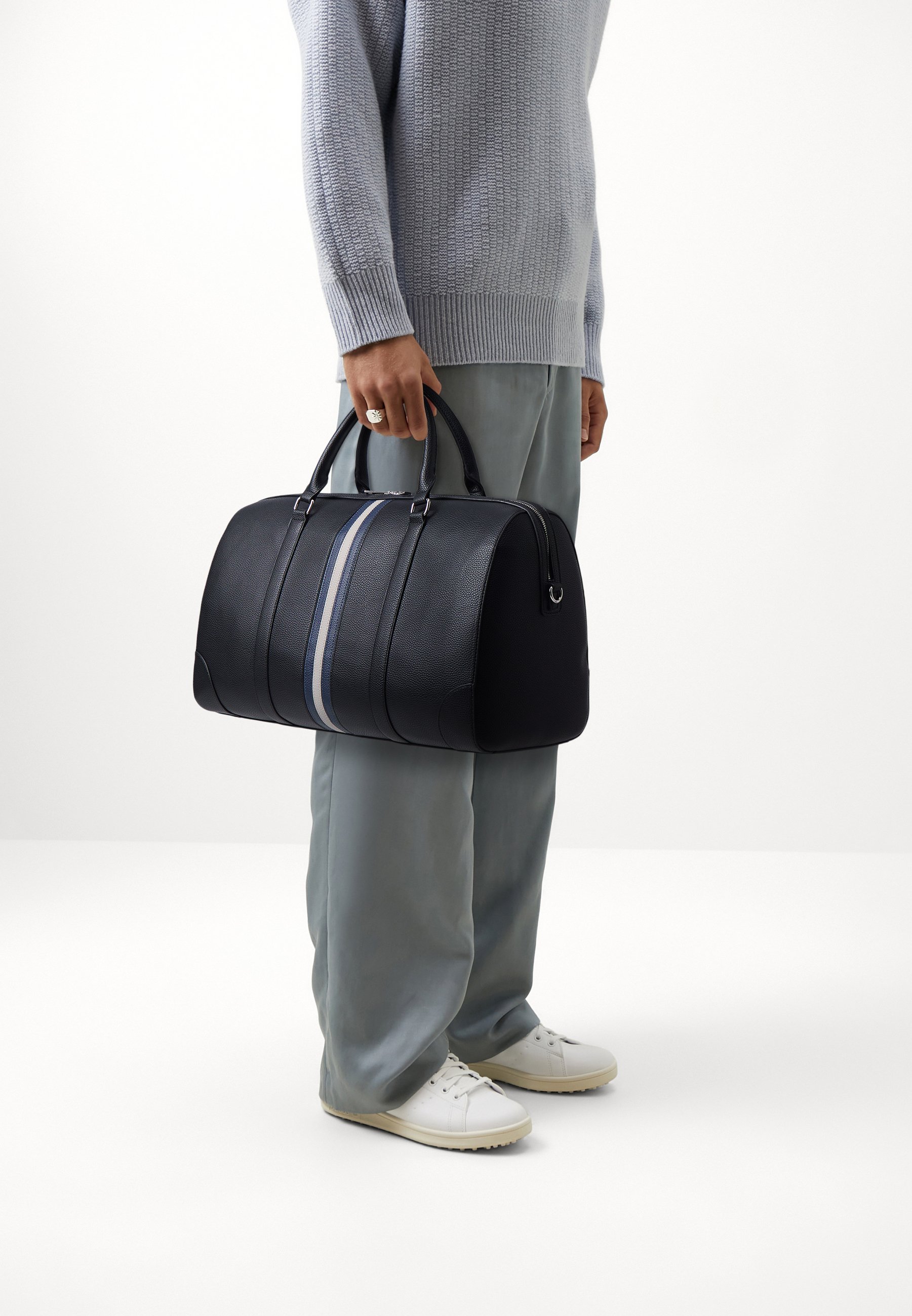 Borsa Da Viaggio Antifurto Travelon – Tracolla Tagliabile, Scomparti RFID E LED