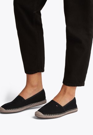 Tommy Hilfiger FLAG - Εσπαντρίγιες - black