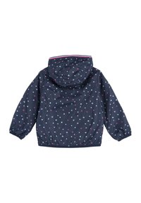 Námořnická modrá bunda s kapucí, zdobená vzorem hvězd a srdcí v růžové, světle modré a fialové barvě. Elastické manžety a lem.