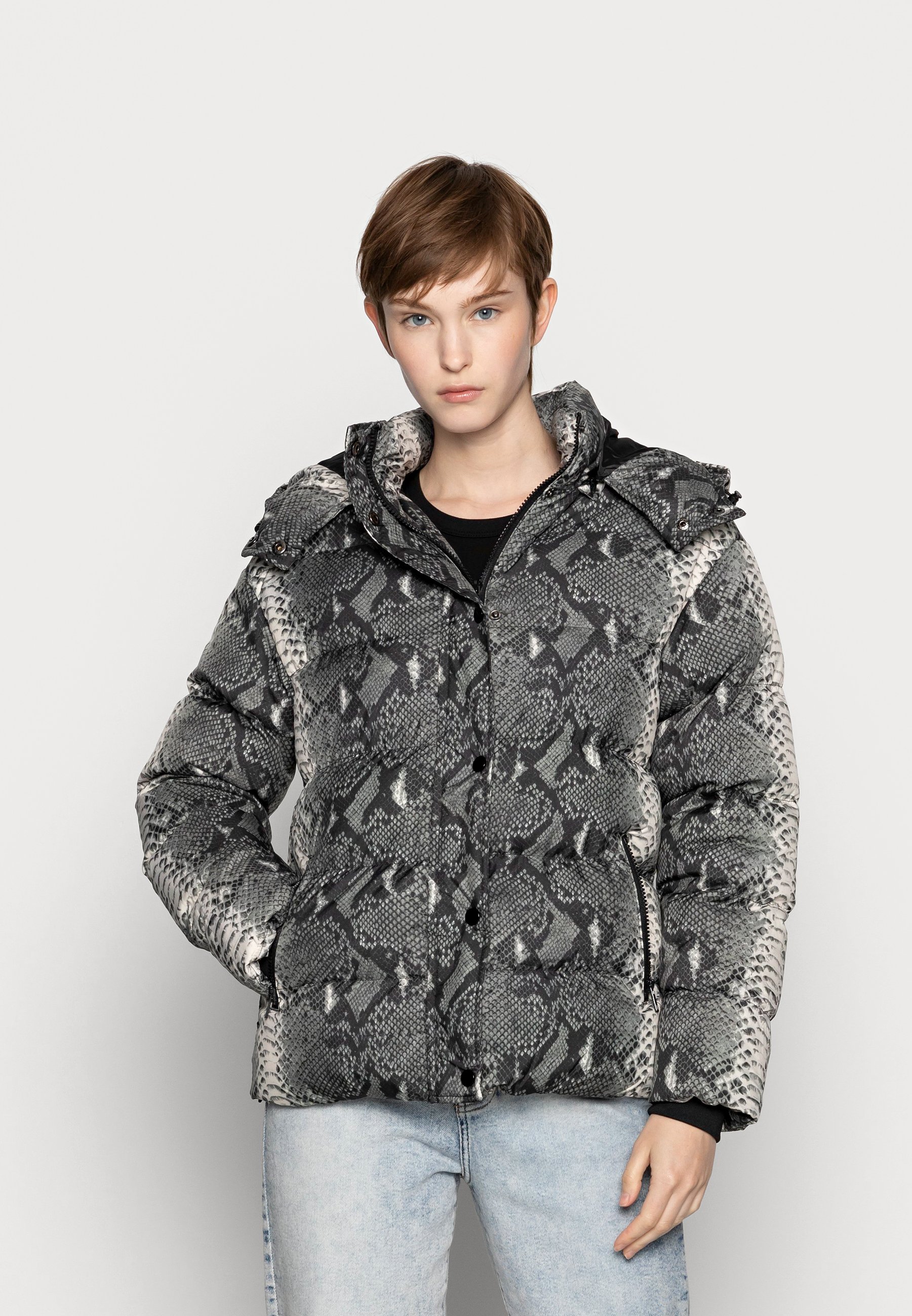 Urban Classics LADIES HOODED PUFFER JACKET Winter jacket grey