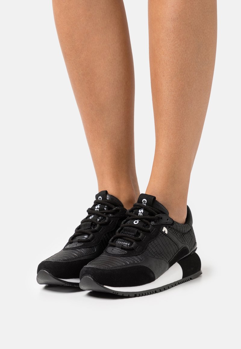Damen Sneaker low | Gioseppo APORA Sneaker low black/schwarz - EX16235 Damen Sneaker low | Gioseppo APORA Sneaker low black/schwarz - EX16235