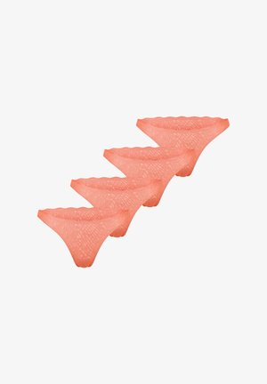 Fyra par korallfärgade spetsunderkläder med scalloped kanter, som har en delikat textur och blommönster.