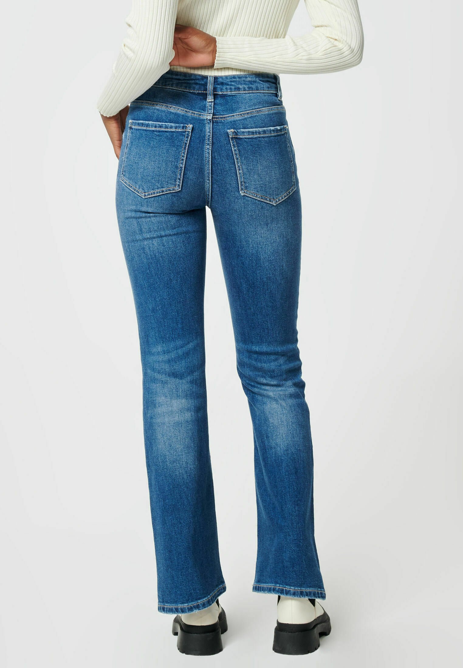 Pimkie BOOTCUT JEANS - MID WAIST - Jeans bootcut - denimblau/blu -  Zalando.it