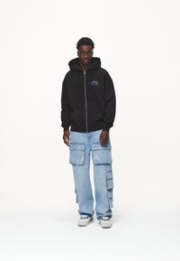 Pegador CARDINAL OVERSIZED - Tröja med dragkedja - washed black