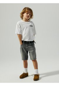 Name it T-shirt print - bright white