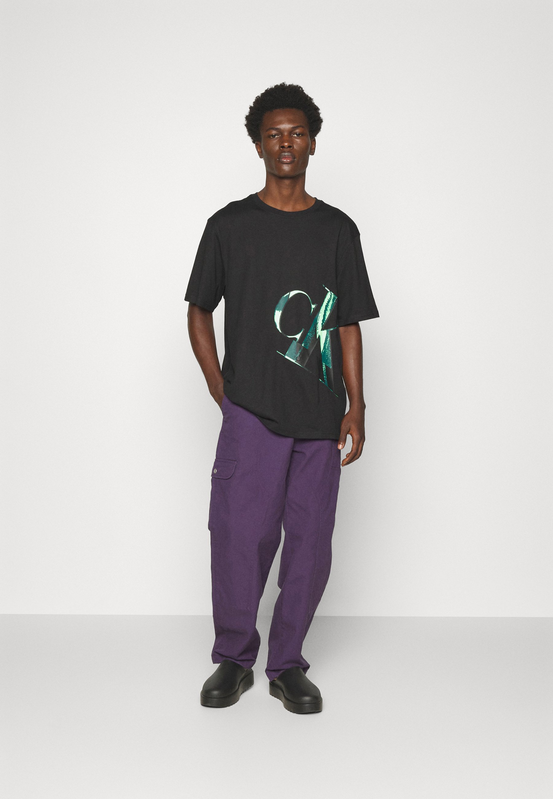 ☆JEANS Hyper Real Slanted CK Tシャツ Calvin Klein Jeans HYPER REAL SLANTED TEE UNISEX - Print T