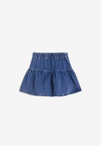 Denim suknja s višeslojnim dizajnom, tamnoplave boje i elastičnom strukom. Karakterizira je meka tekstura i završeni rub.