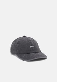 Unselected, pigment black