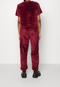 adidas Originals Träningsbyxor - bordeaux