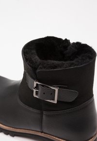 Blackstone Klassiset nilkkurit - black