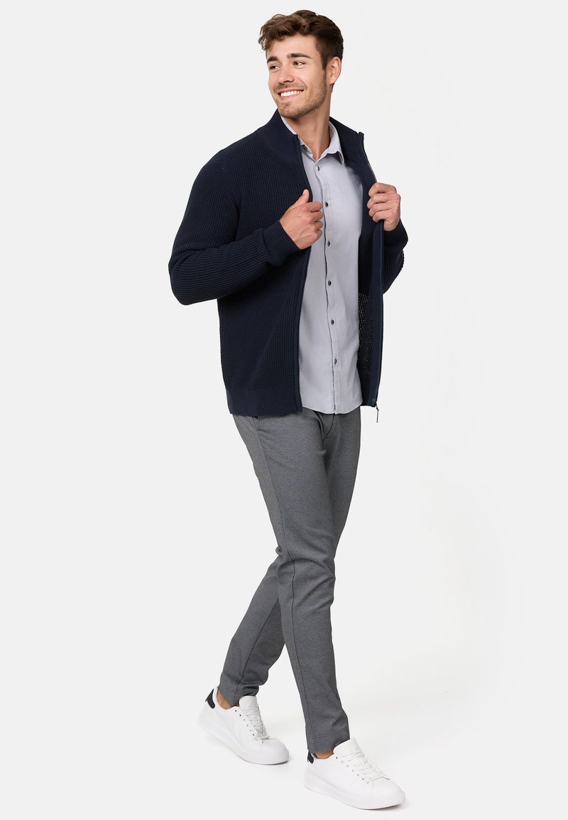 Indicode Heren INLayton Cardigan | Gebreid vest met opstaande Indicode Heren INLayton Cardigan | Gebreid vest met opstaande