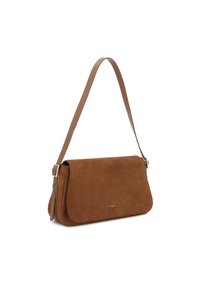 Borsa a tracolla in suede marrone con chiusura a patta, manico in pelle color nocciola e inserti in metallo dorato. Design semplice e forma rettangolare.