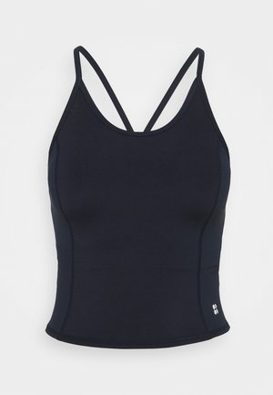 Zwart aansluitend tanktopje met dunne dubbele schouderbandjes en een klein wit logo vlakbij de onderzoom.