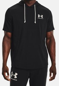 Under Armour Camiseta estampada - black