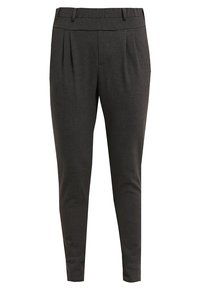 Pantalons ajustés en tissu gris foncé avec des plis, coupe slim, taille plate et sans poches visibles. Texture douce et lignes épurées.