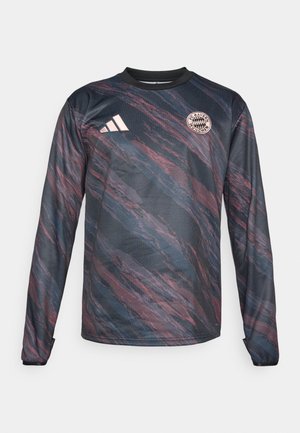 Maillot à manches longues en bleu foncé et bordeaux avec un motif texturé et ondulé. Comprend un col noir et le logo du FC Bayern Munich sur la poitrine.