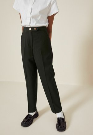 SENIOR TAPERED GOLD SNAP SCHOOL TROUSERS - Nohavice - long black