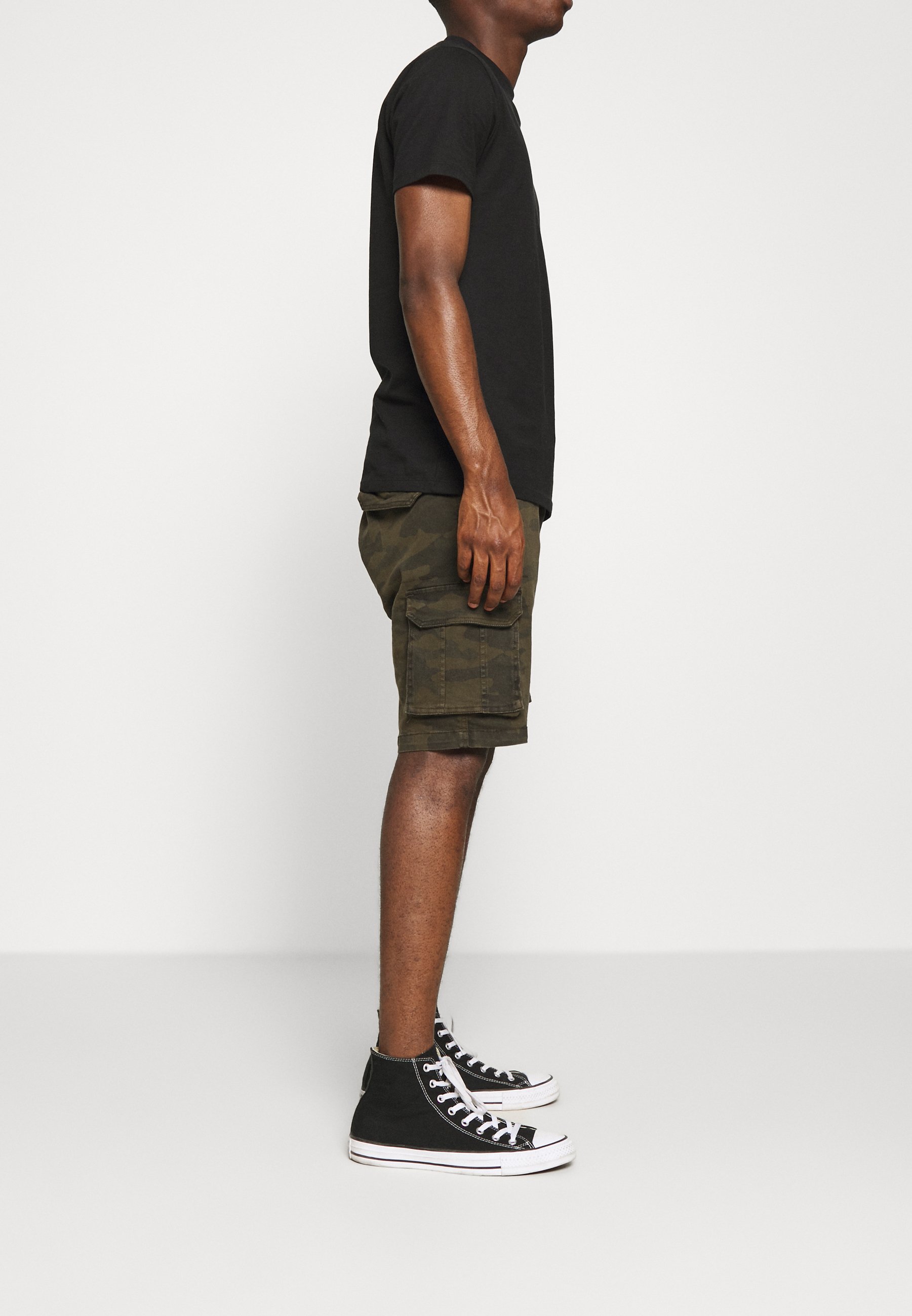 Men ARMED - Shorts Men ARMED - Shorts