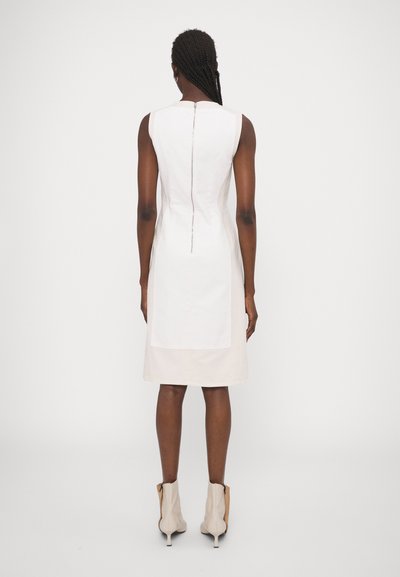 Sportmax YANG - Denimové šaty - white
