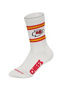 Weißer Sportsocken mit roten und gelben Streifen, einem schwarz-roten Logo und dem Wort "CHIEFS" in fettem Rot an der Seite.
