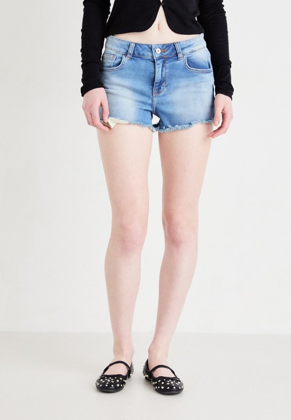 PAMELA  - Denim shorts