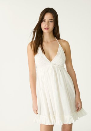 SHORT FITTING HALTER  - Robe de jour - white