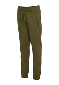 Olivenfarvede joggers lavet af blødt stof, med elastisk talje og snoretræk, tapered ben og et logo trykt på siden.