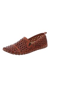 Braune Leder-Schlupfschuhe mit ausgeschnittenem Blumenmuster, runder Spitze und flexibler Sohle, die ein strukturiertes, gewebtes Akzent entlang des Randes aufweisen.