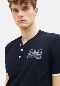 TOM TAILOR KURZARM HENLEY GESTREIFT - Tričko s potlačou - dunkelblau