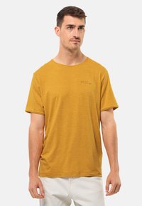 Jack Wolfskin TRAVEL - Sport T-Shirt - curry