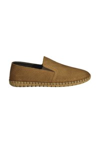 Beige Slippers aus perforiertem Leder, mit elastischen Seitenpanelen und genähter Gummisohle. Glatte Oberfläche mit gewebten Details am Fußbett.