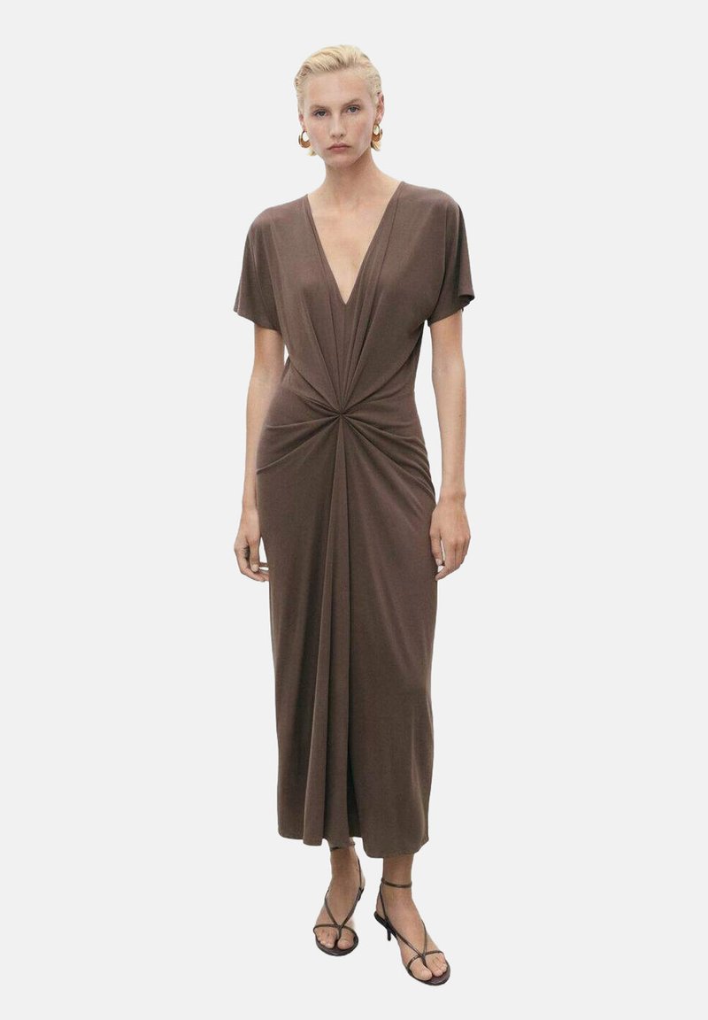 Mango - V-NECK  - Rochie din jerseu - brown, Extindeți