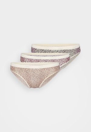 Leopardenmuster Slips-Set in Hellrosa, Grau und Dunkellila. Weiches Material mit einem cremefarbenen Bund. Jedes Stück zeigt ein unverwechselbares gepunktetes Muster.