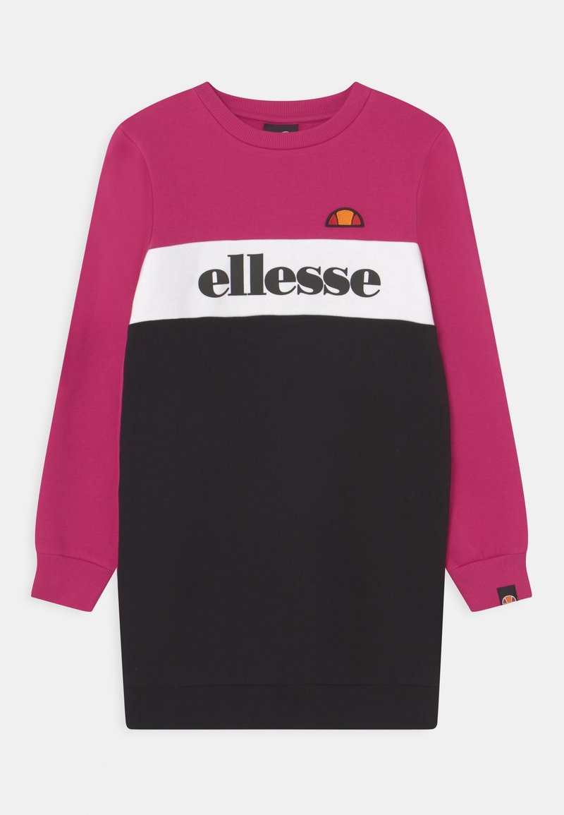 Robe colorblock avec une partie supérieure rose, une bande blanche au centre avec le logo "ellesse", et une base noire unie. Manches longues avec poignets côtelés.