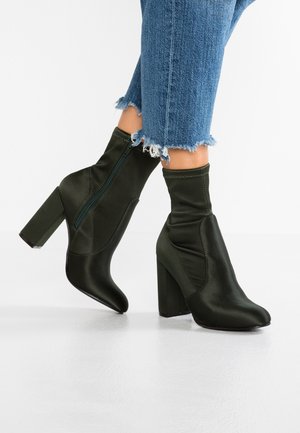 High Heel Stiefelette - khaki